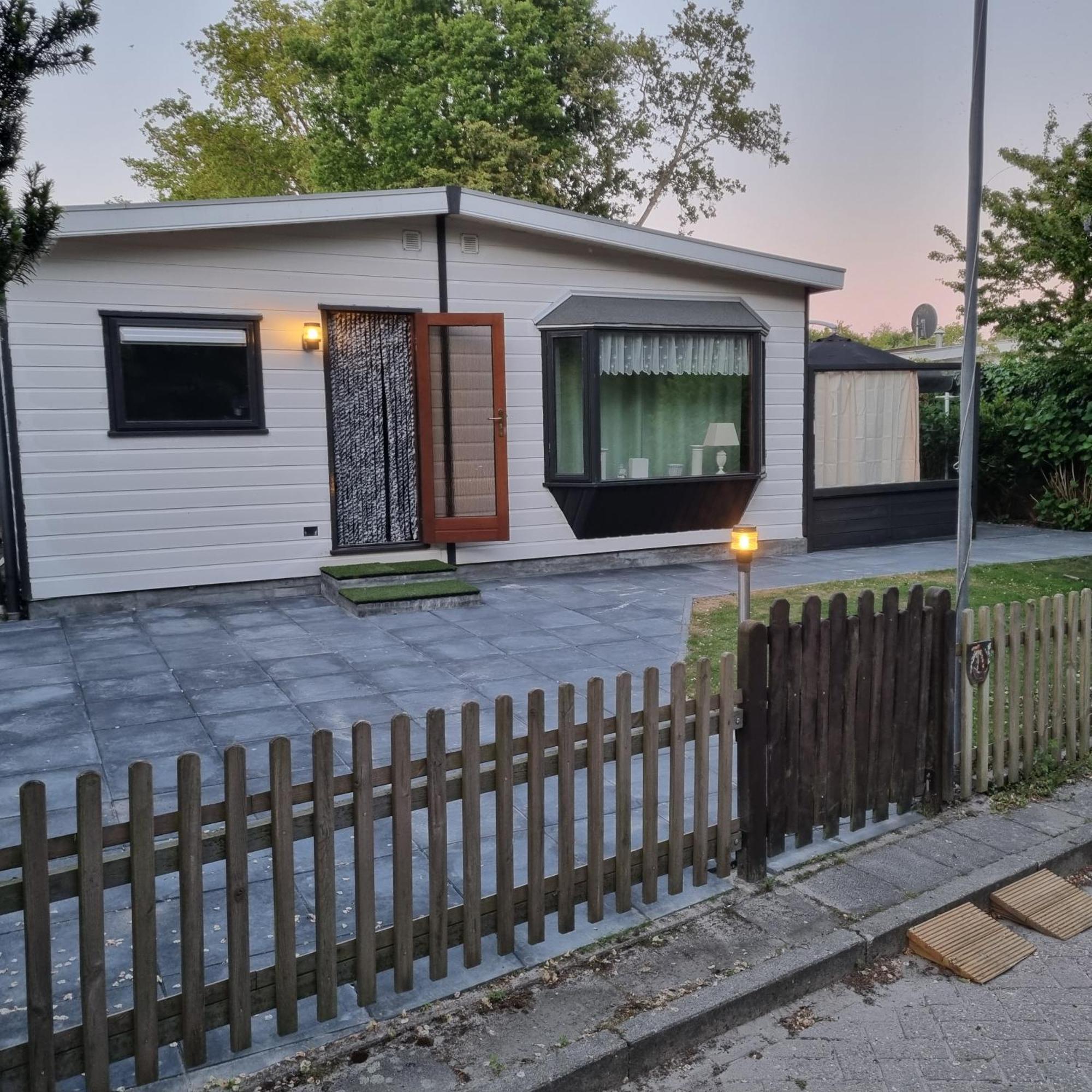 Ferienwohnung Direkt Am Strand In Makkum Exteriér fotografie